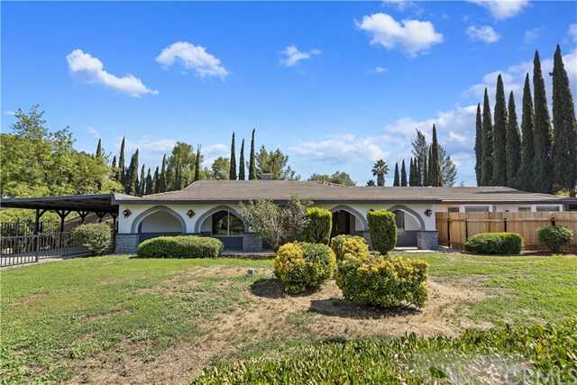 Photo of New Exclusive Listing